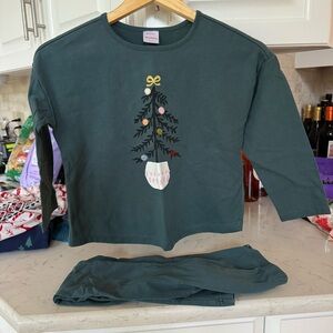 Hanna Andersson Green Kids Pajama Set with Festive Tree